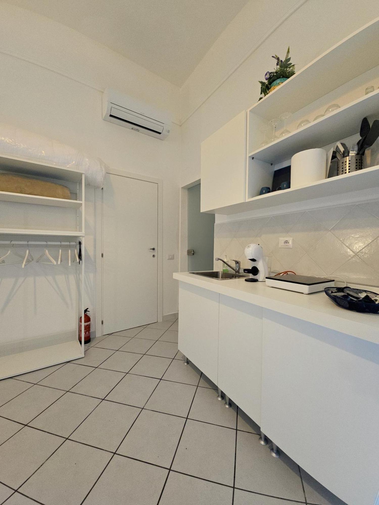 Raito Guest House - Amalfi Coast Виетри Экстерьер фото